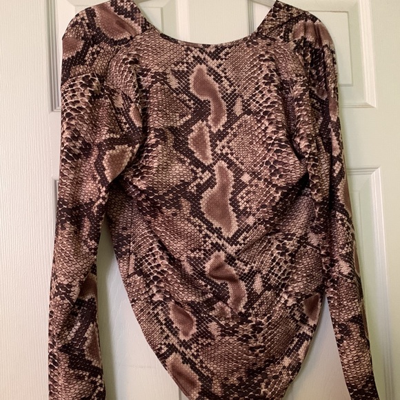 Zara VNeck Bodysuit - Picture 3 of 4